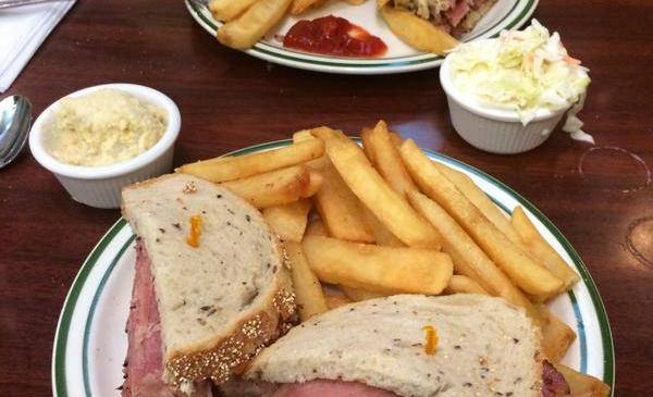 Brent's Deli tweets Twitter restaurant delicatessen Northridge Westlake Village Los Angeles